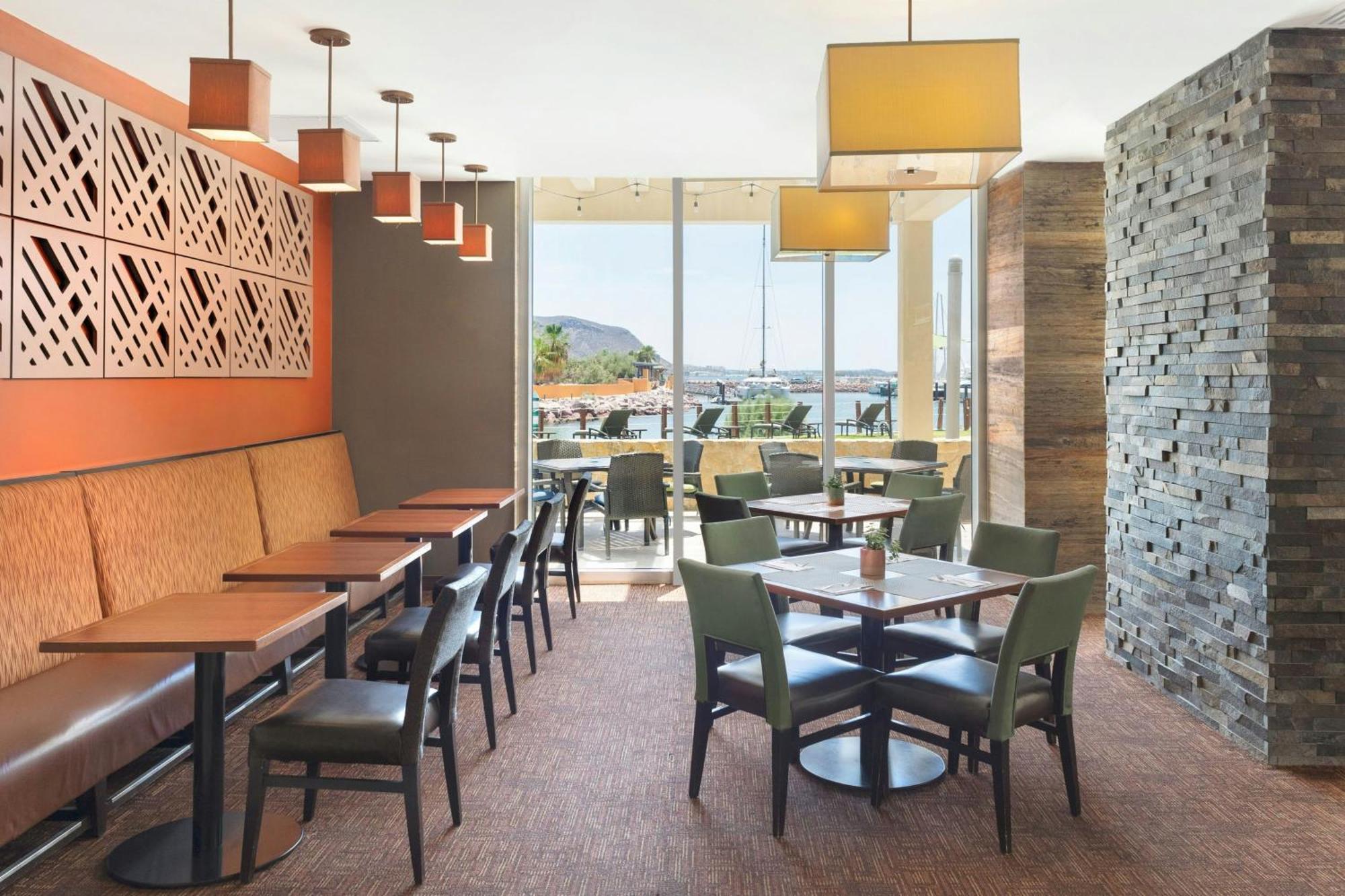 Courtyard By Marriott La Paz Baja California Sur Hotel Exterior photo